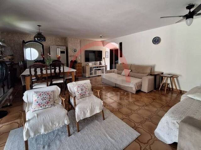 Casa para Venda em São Sebastião - 2