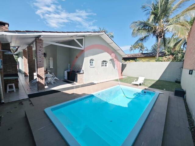 Casa para Venda em São Sebastião - 2