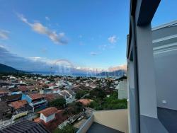 Sobrado para Venda em São Sebastião - 4