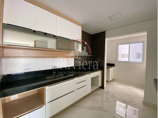 Apartamento para Venda em Caraguatatuba - 2