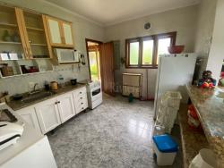 Sobrado para Venda em São Sebastião - 4