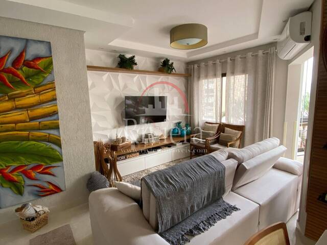 Apartamento para Venda em Caraguatatuba - 2