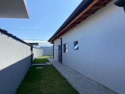 Casa para Venda em Caraguatatuba - 2