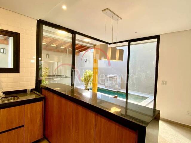 Casa em condomínio para Venda em São Sebastião - 2