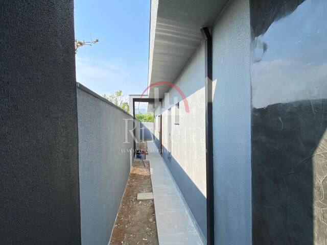 Casa para Venda em Caraguatatuba - 3