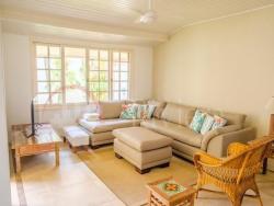 Casa em condomínio para Venda em São Sebastião - 2