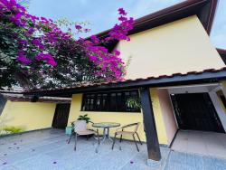 Casa para Venda em Caraguatatuba - 2