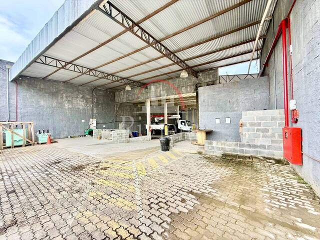 Galpão para Venda em Caraguatatuba - 3